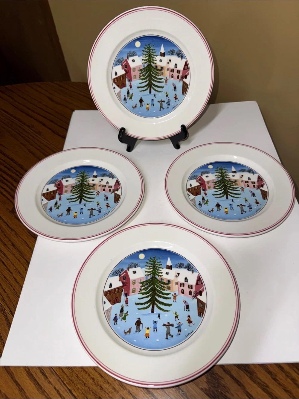 Villeroy & Boch Naif Christmas Salad Plates 8